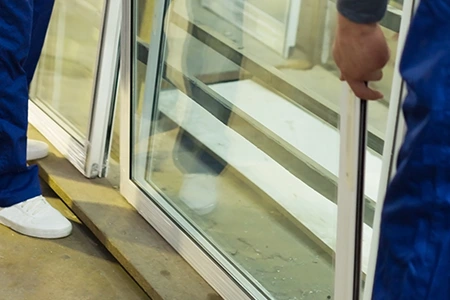 Commercial Glass Repair Technician in Parkland, FL