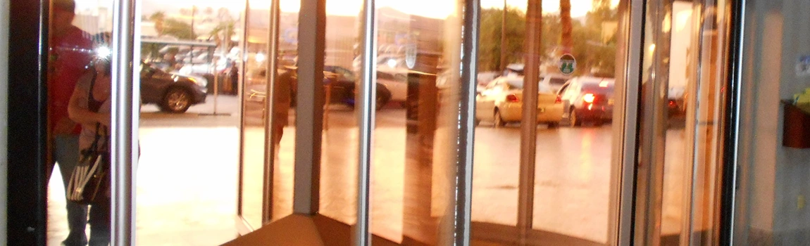 Storefront Glass Repair Cost in Parkland, FL